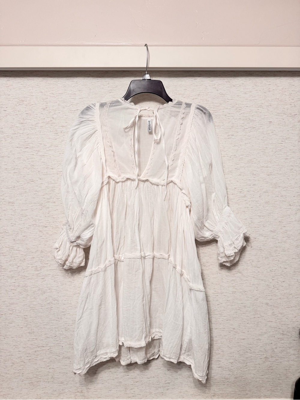 H&M Cream Ruffled dress